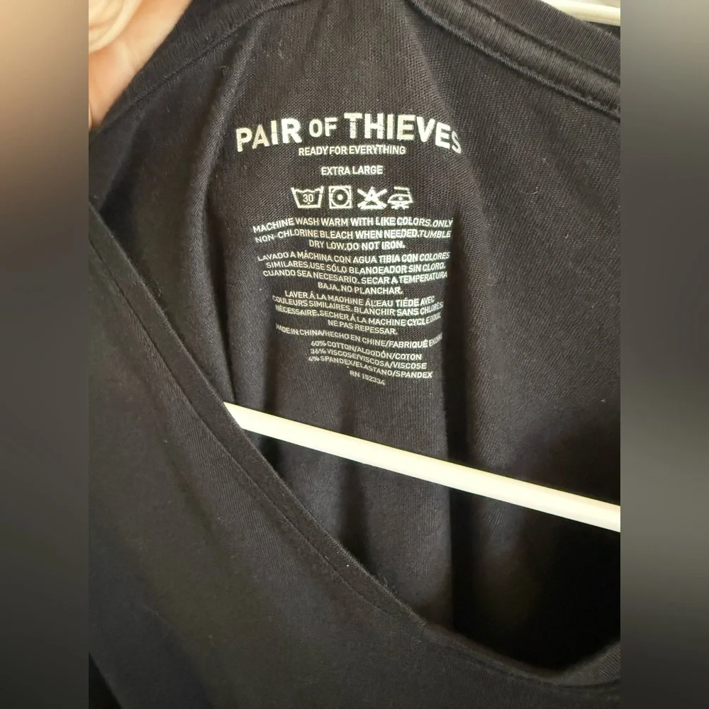 Pair of Thieves Mens Black 2pk V-Neck Shirt size XL - Picture 4 of 7